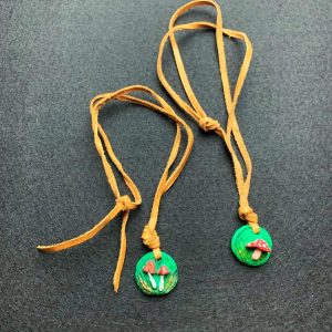 Colgantes setas artesania