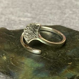 Anillo plata hoja ginkgo bilova